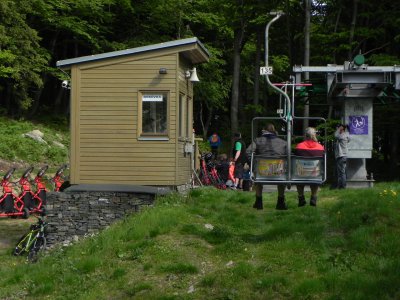 2_Fit Resort Bukova hora_lanovkou na vrchol Bukove hory.JPG