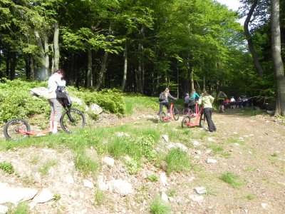 2_Fit Resort Bukova hora_na kolobezkach 1.JPG