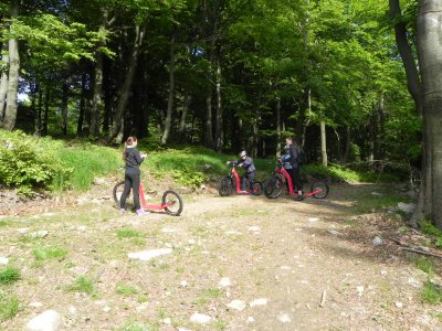 2_Fit Resort Bukova hora_na kolobezkach 4.JPG