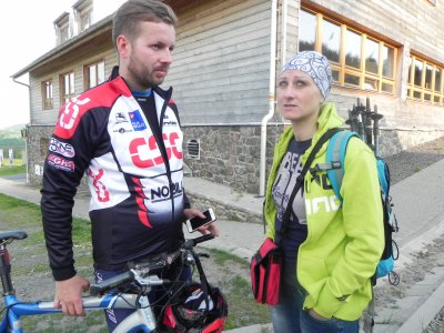 2_Fit Resort Bukova hora_pruvodce tripu a Petr Toman ze Ski parku Cervena Voda.JPG