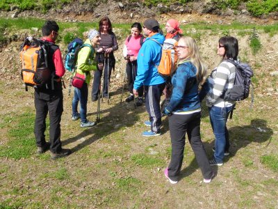 2_Fit Resort Bukova hora_skupina pesi Nordic Walk.JPG