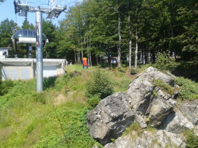 Fit Resort Bukov hora_vrchol s vyhldkou a trunem Rampuka.jpg