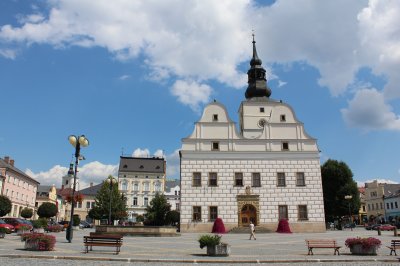 Lanskroun_namesti s radnici.JPG