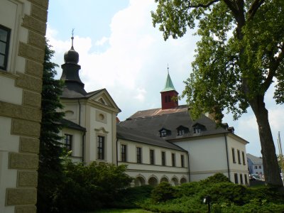 Letohrad_kostel a zamek.JPG