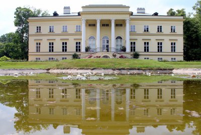 Novy zamek Kostelec n.O.-Pavol Urbanek.jpg