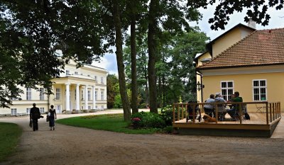 Novy zamek-Kostelec nO.JPG