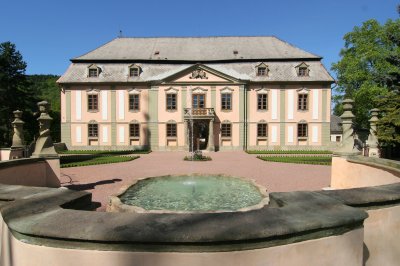 Pottejn-zamek-image.jpg