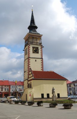 Radnice_Dobruska.JPG