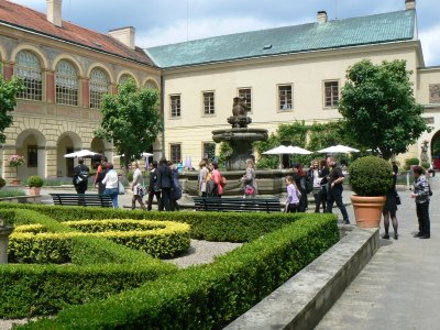 Zamek Castolovice_novinari 1.JPG