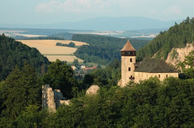 hrad Litice_letecky.jpg