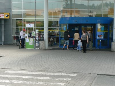 hypermarket Nachod 1.JPG