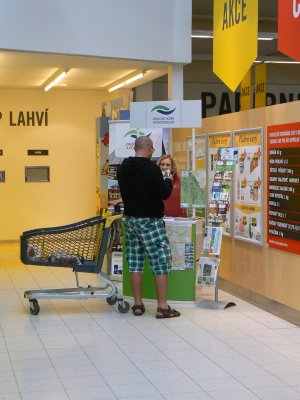 hypermarket Svitavy.JPG