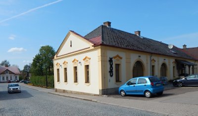 pivovar v podzamci - Clock Potstejn.jpg