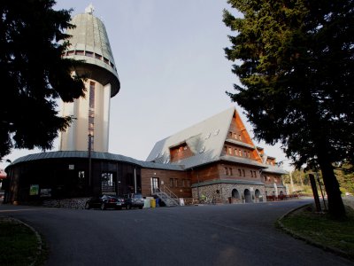 rozhledna Suchy vrch 1.jpg