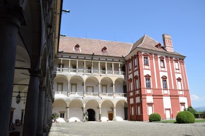 zamek Opocno-2.jpg